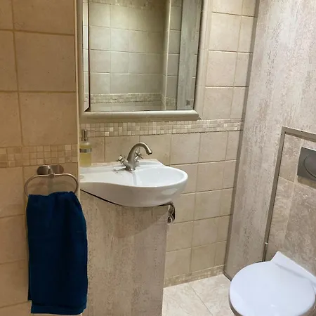 Cannesmarina-3pieces-piscine-terrasse-clim-parking * Mandelieu-la-Napoule